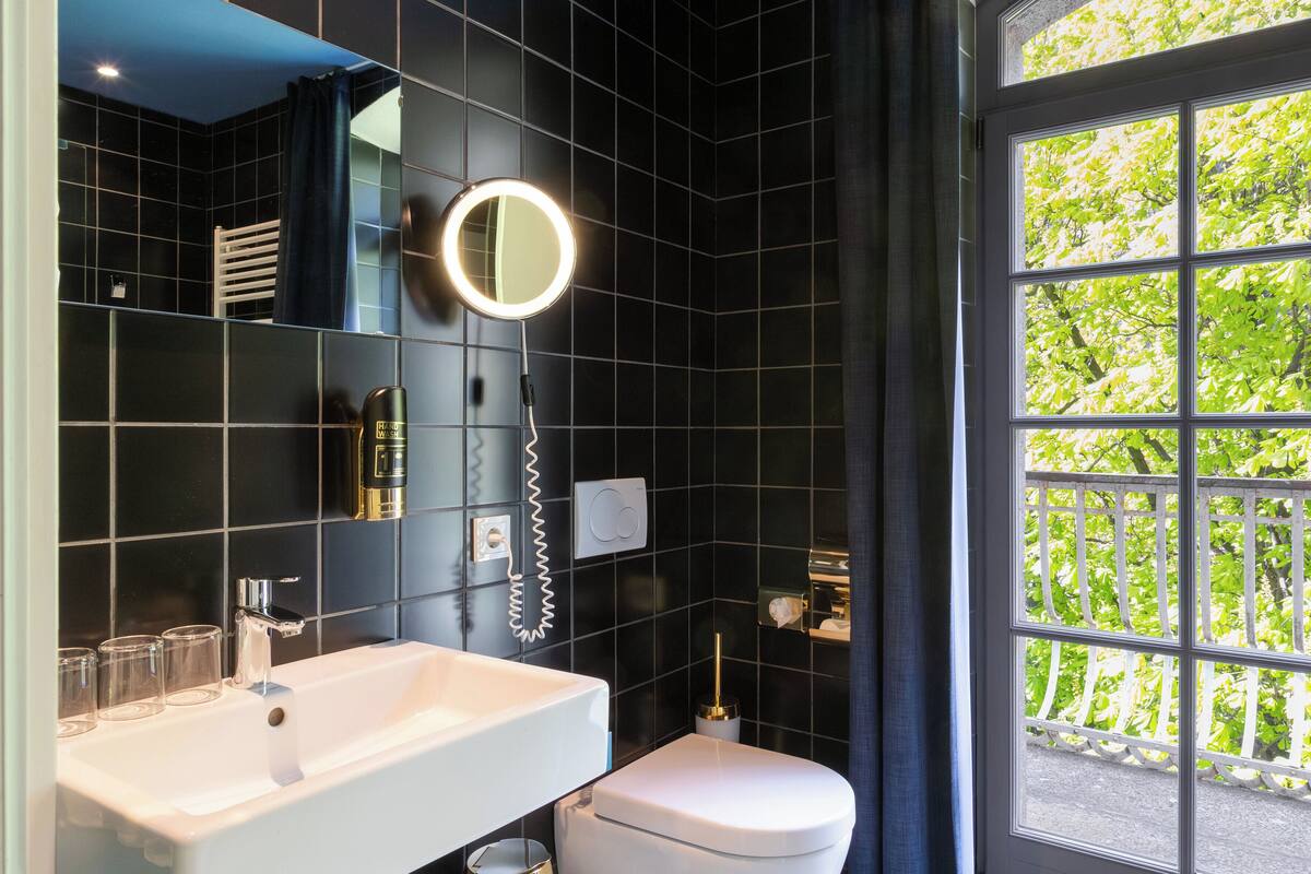 hypo-allergenic bedding, individually furnished, desk, laptop workspace