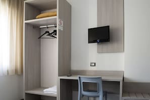 Escrivaninha, Wi-Fi de cortesia, roupa de cama