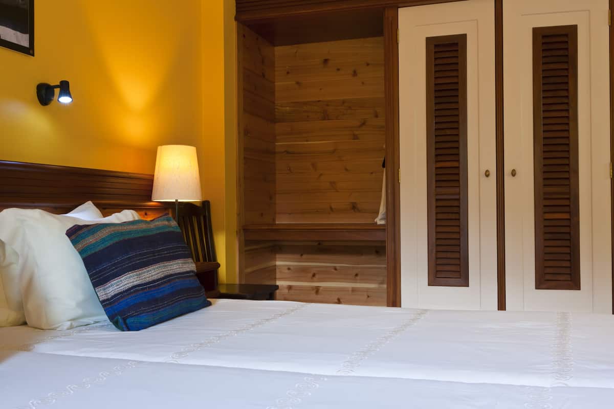 studio (1 or 2 guests) | minibar, in-room safe, iron/ironing board, free wifi