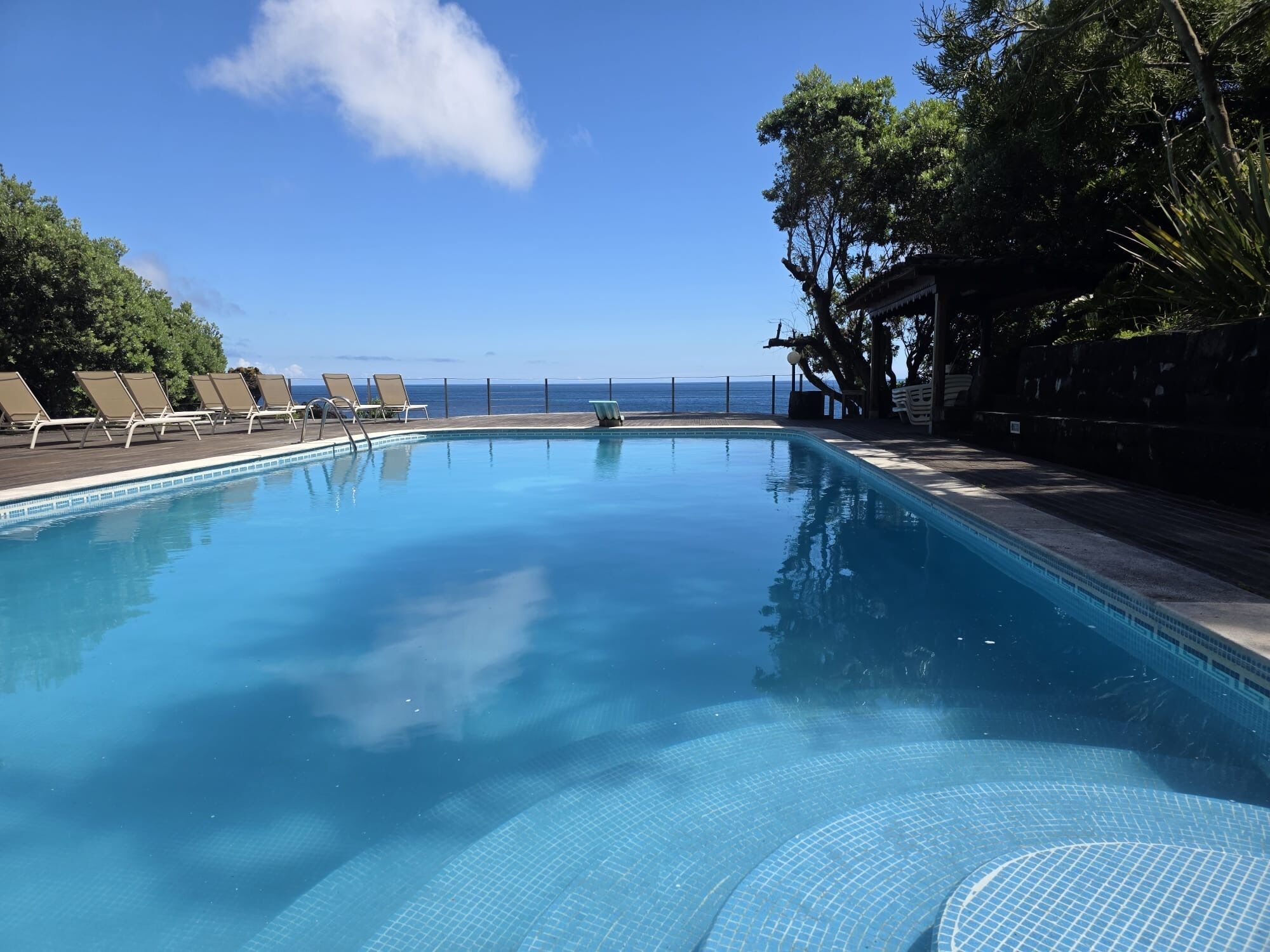 Outdoor pool, pool loungers