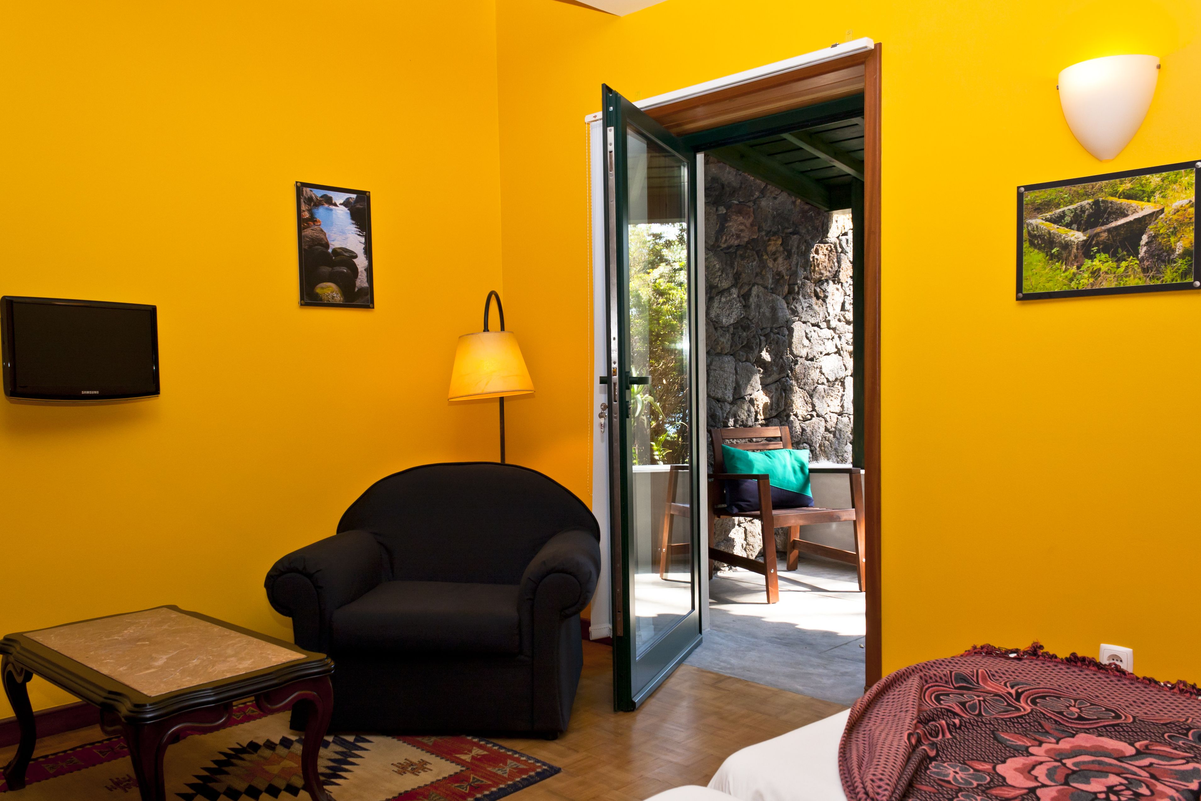 studio (1 or 2 guests) | living area | 24-inch lcd tv with cable channels, tv