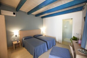 Double Room | Down comforters, minibar, in-room safe, desk - Sunset Beach (Misiliscemi)