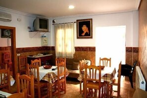 تناول الطعام