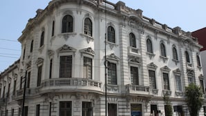 Unclassified image, 3 of 63, button - 1900 Hostel (Lima)