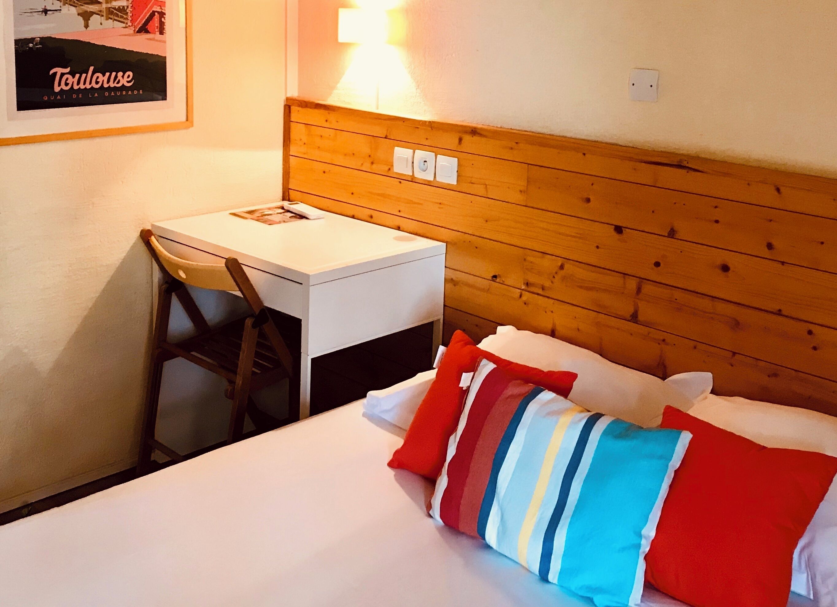 Double Room with 1 Double Bed | Individually decorated, individually furnished, blackout drapes