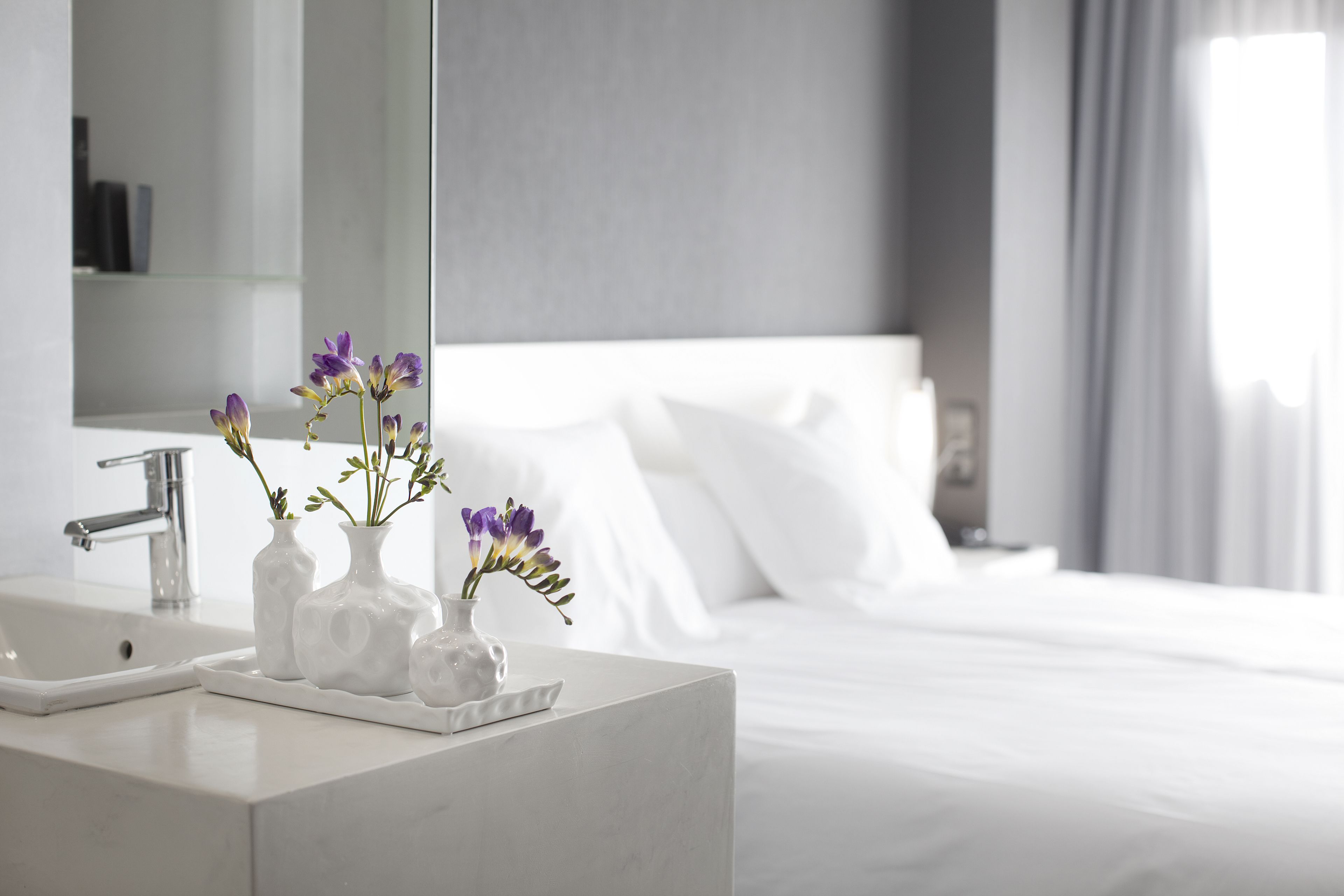 2 bedrooms, down duvets, desk, soundproofing