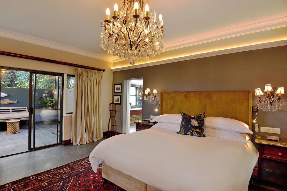 Luxus-Suite | 1 Schlafzimmer, Bettwäsche aus ägyptischer Baumwolle, Daunenbettdecken