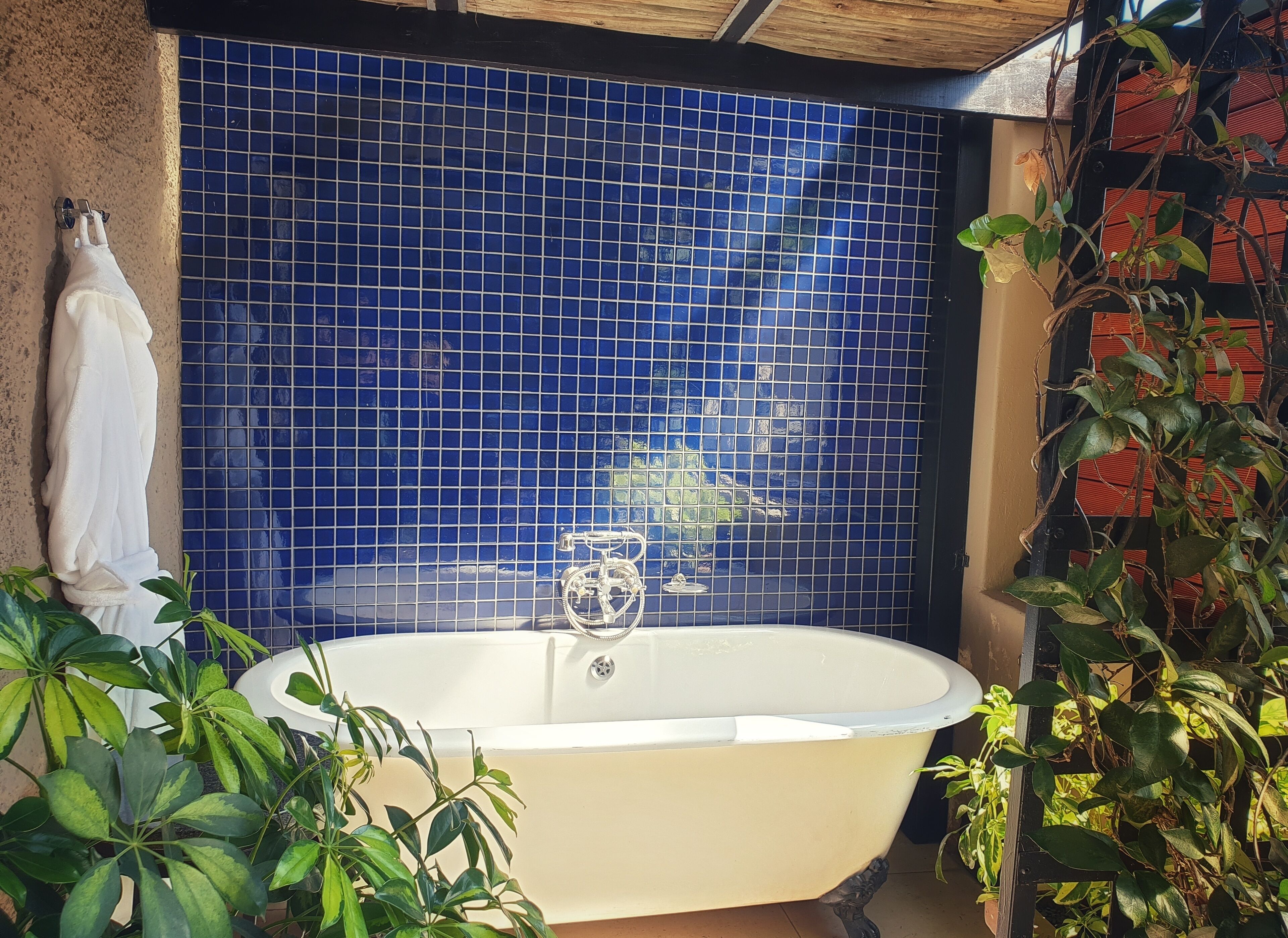 luxury room, 1 king bed | bathroom | separate bathtub and shower, deep-soaking bathtub, free toiletries