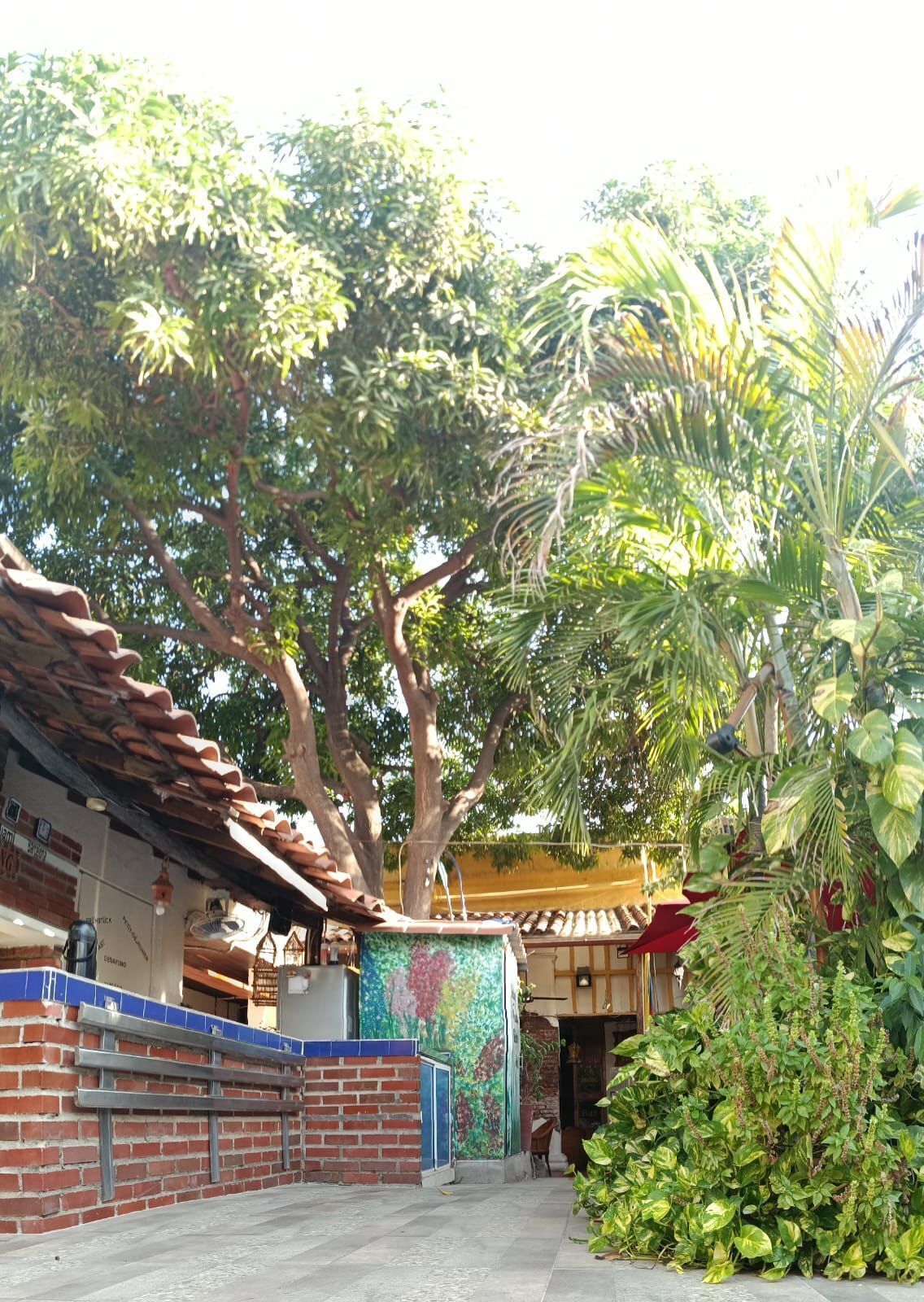 32-inch led tv with cable channels