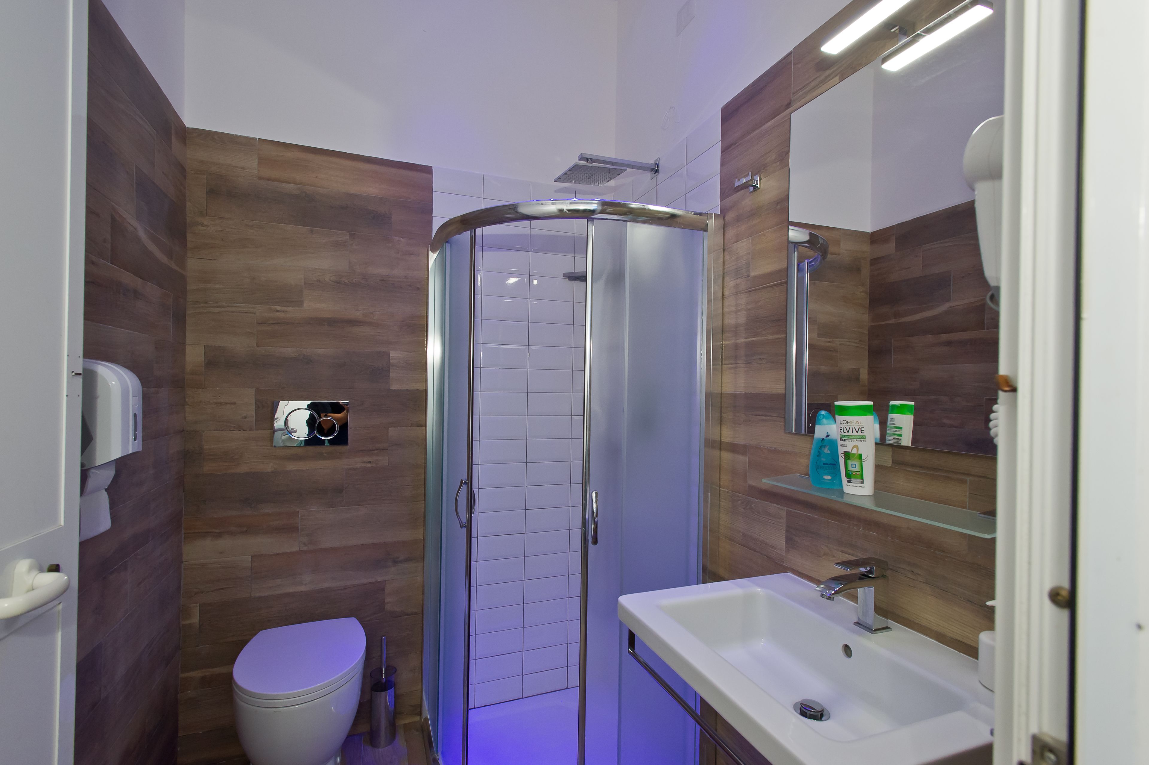 Photo - Youth Station Hostel