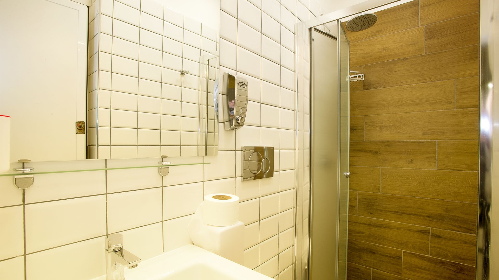 Photo - Youth Station Hostel