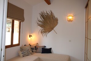 Familienapartment, 2 Schlafzimmer | Wohnbereich
