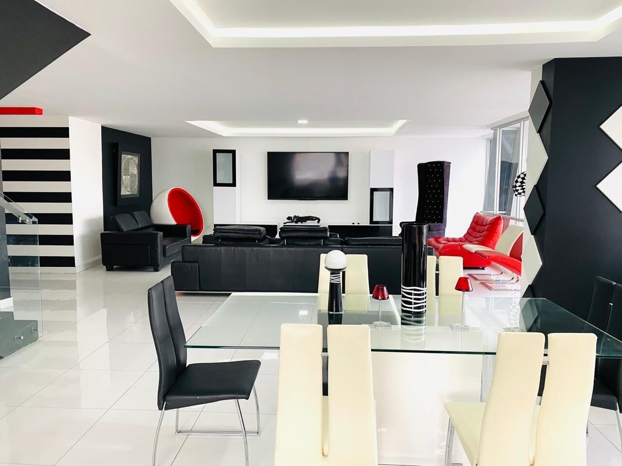 32-inch flat-screen TV with cable channels, TV, DVD player