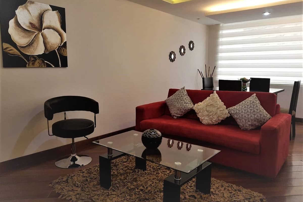 Family Apartment, 2 Bedrooms, Kitchen | Coin séjour