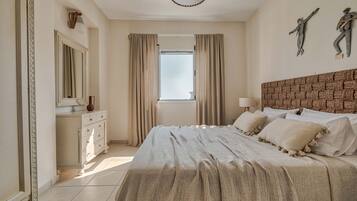 Duplex | In-room safe, individually decorated, individually furnished