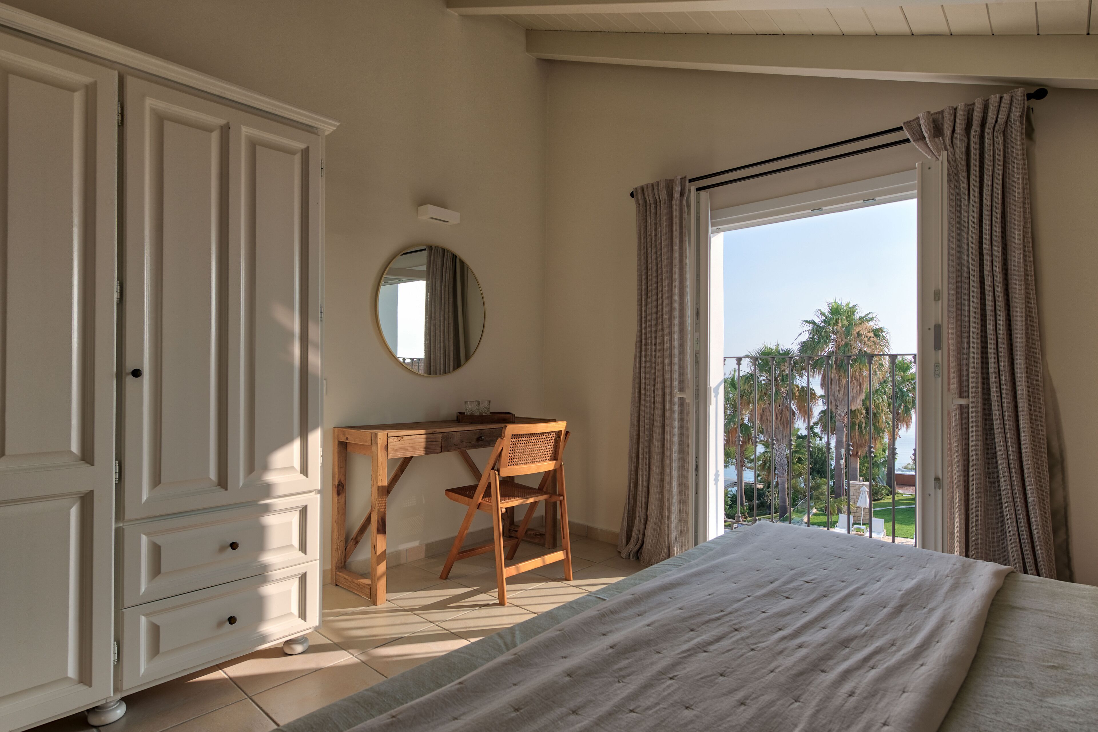 Duplex | Cofres nos quartos, individualmente decorados