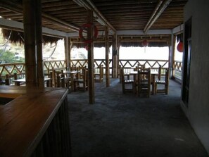 Dinner served, ocean views  - Hotel Tayrona Dive Center (Santa Marta)