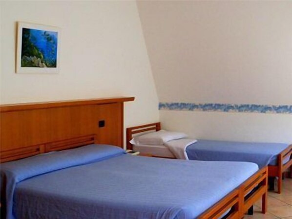 Unclassified image, 1 of 33, button - Albergo Lario (Gera Lario)