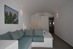 Superior Double Room, 1 Double Bed with Sofa bed, Terrace, Sea View | Egyptian cotton sheets, premium bedding, in-room safe