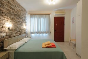 Standard Studio - Holiday Rooms (Kea)