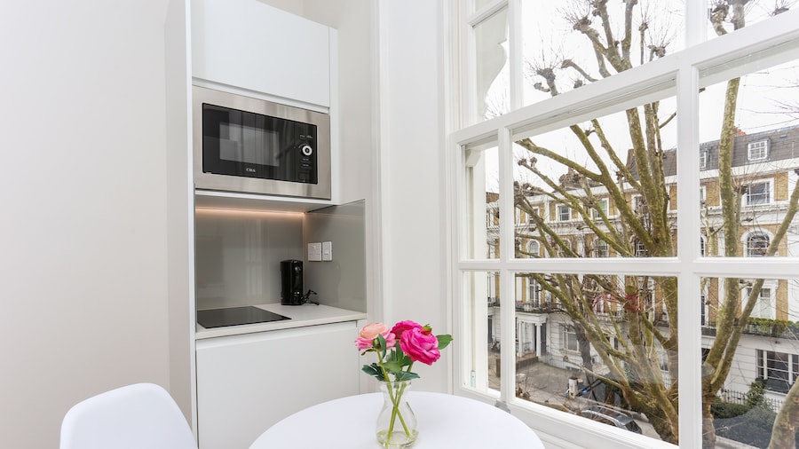 Inverness Terrace Serviced Apartments by Concept Apartments