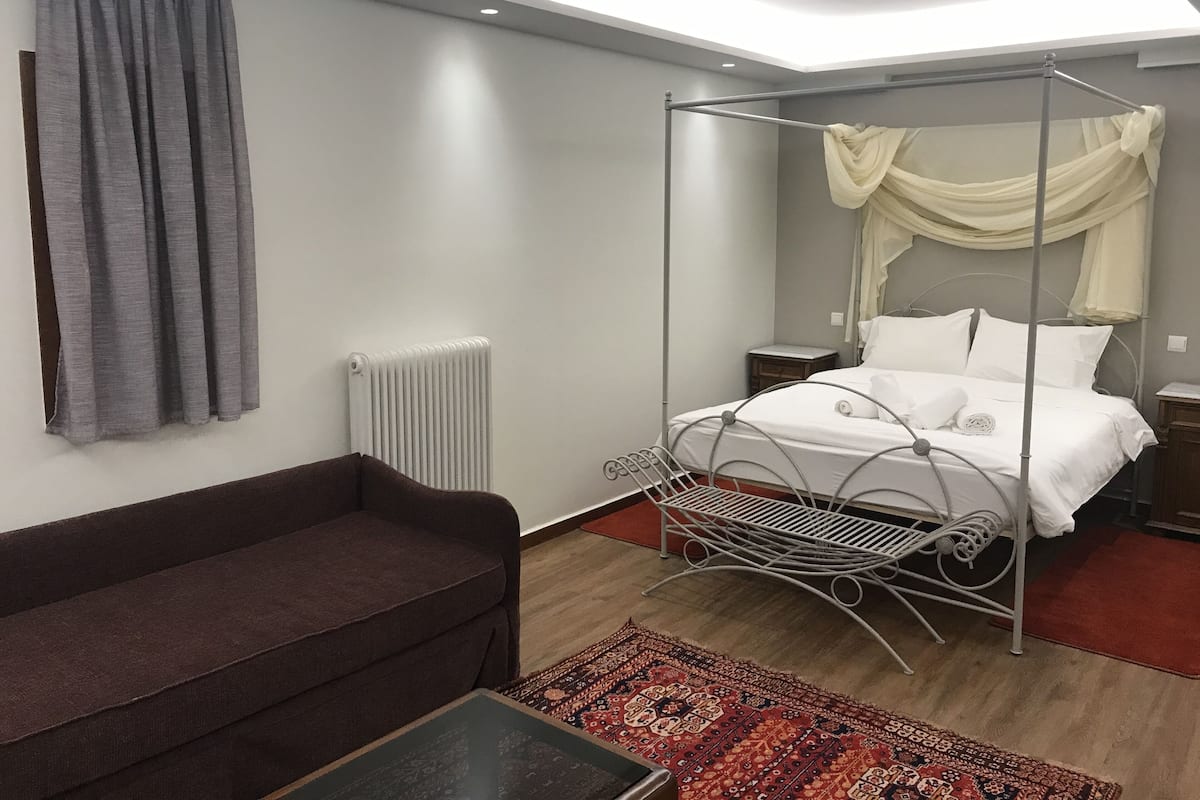 Superior Double Room | In-room safe, individually decorated, individually furnished, desk
