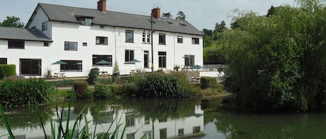 Fachada del alojamiento