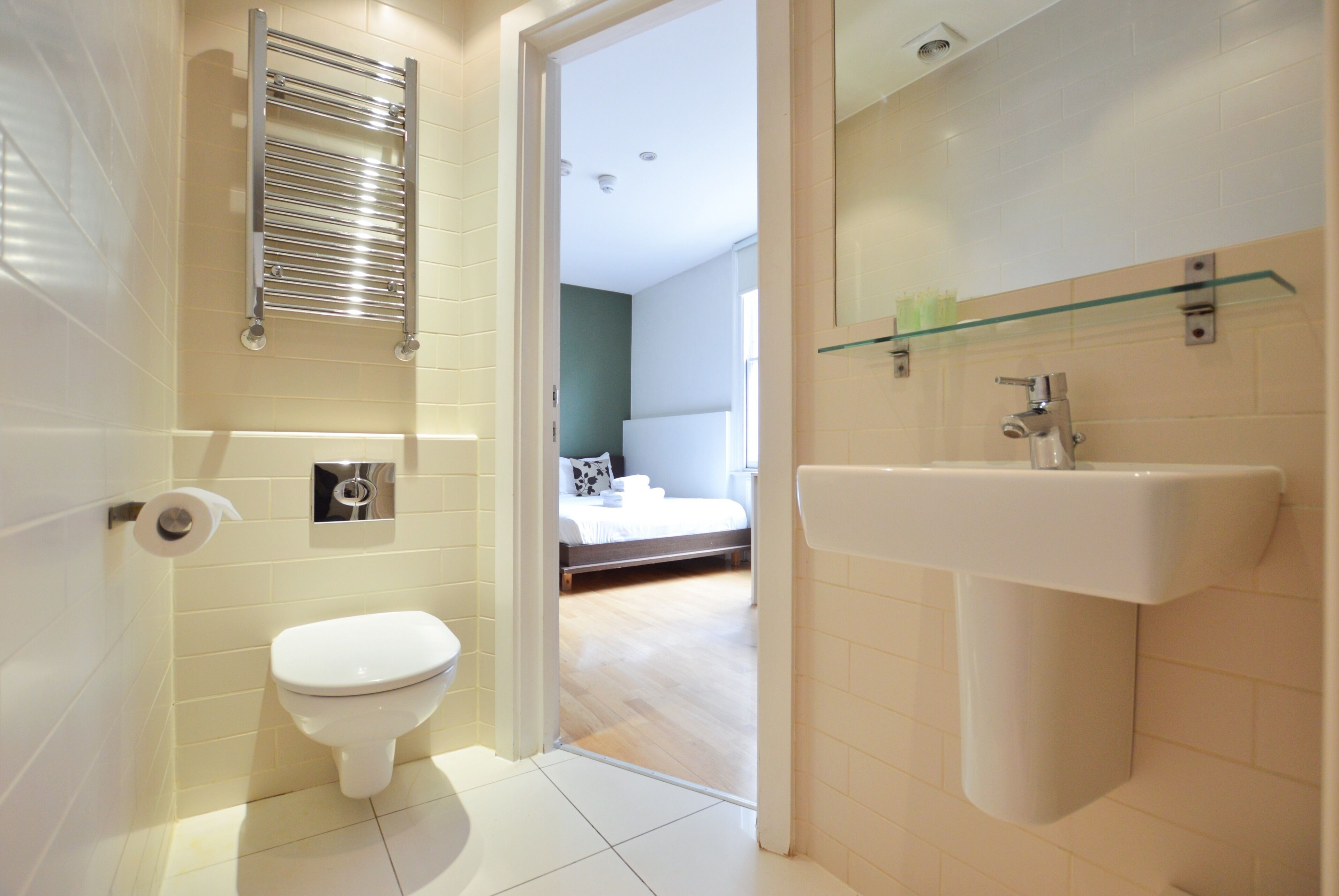 Ground Floor Small Studio | Bathroom | Shower, rainfall showerhead, free toiletries, hair dryer