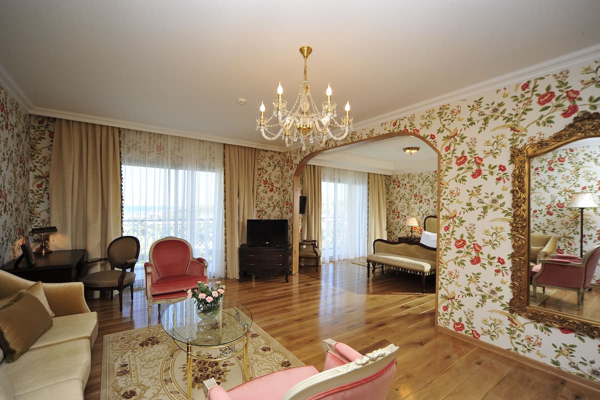 1 bedroom, premium bedding, down duvets, pillow-top beds