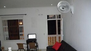 Unclassified image, 2 of 4, button - Arthur Hostel (Cartagena)