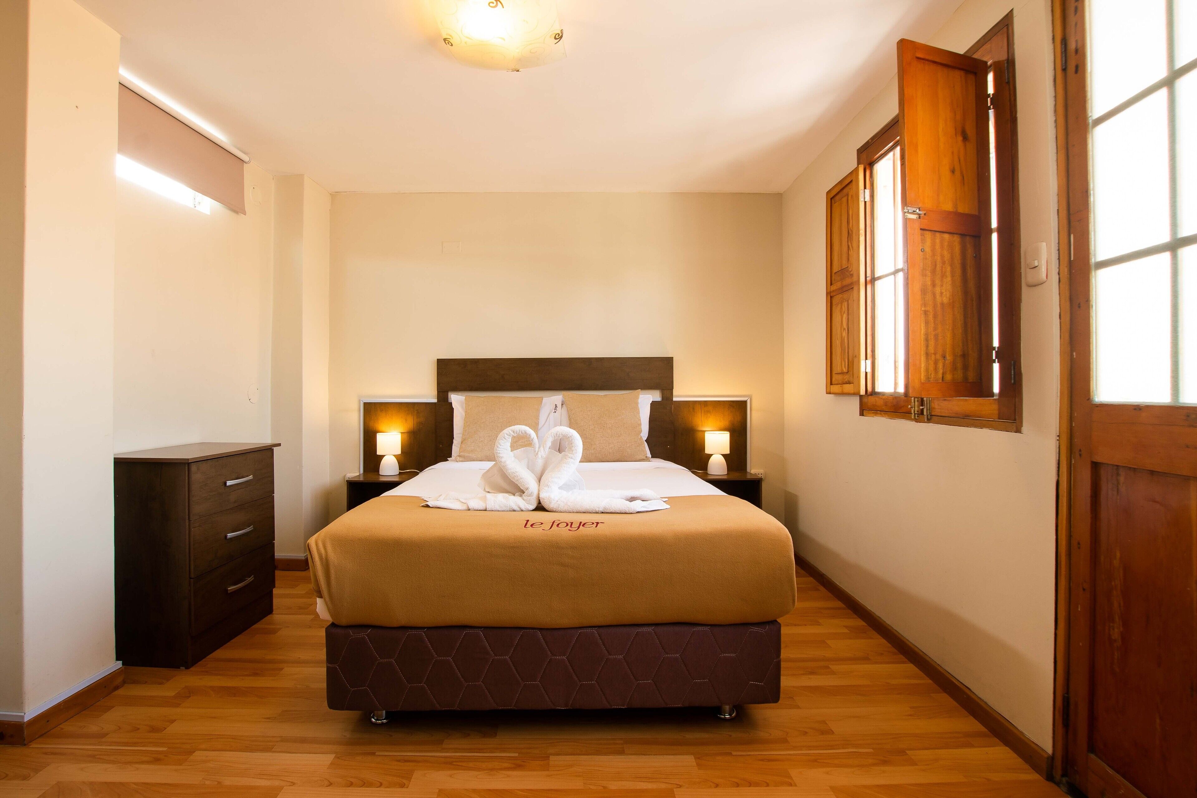 Standard-Doppelzimmer, Bergblick | Hochwertige Bettwaren, Daunenbettdecken, Zimmersafe