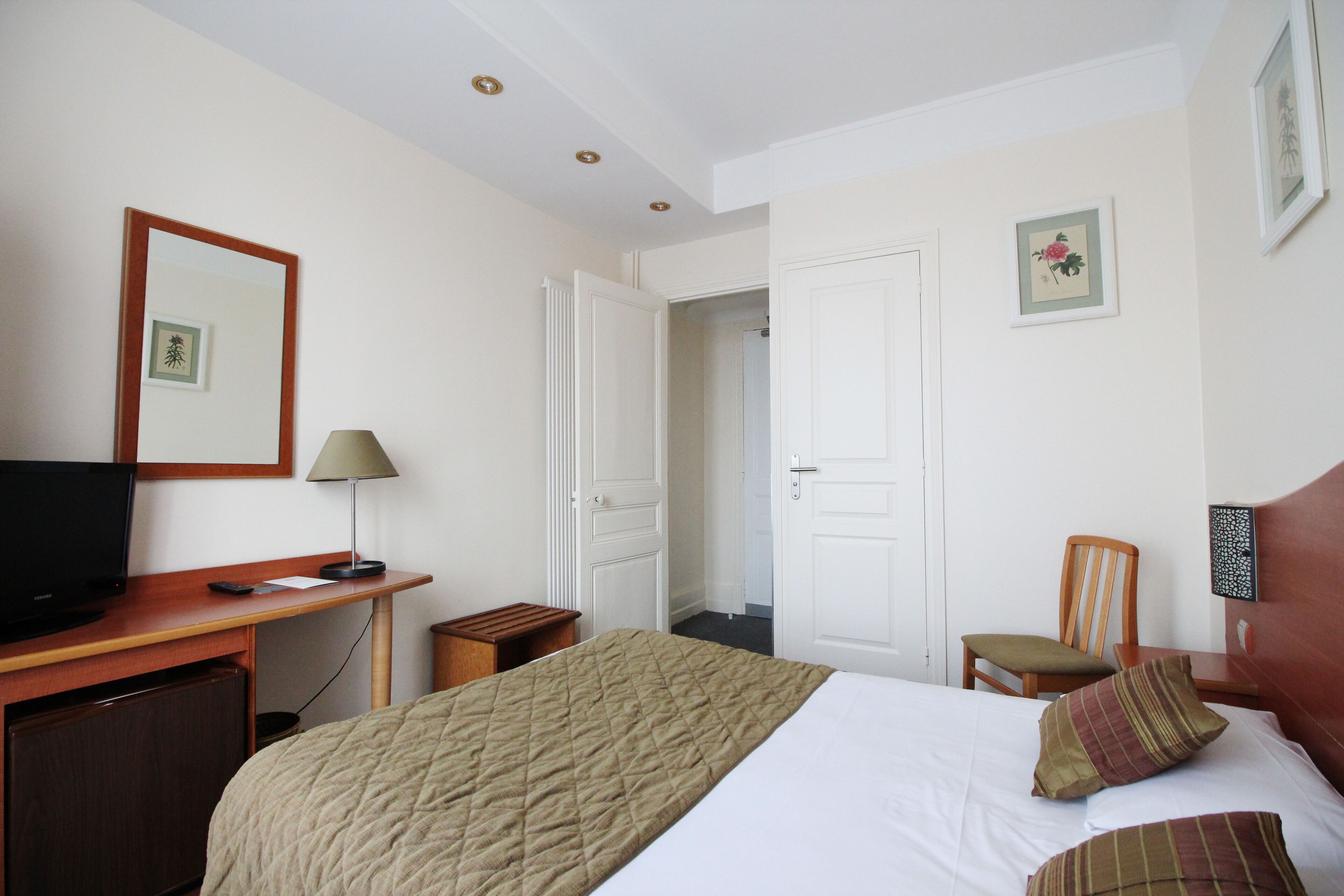 Quarto solteiro | Roupas de cama premium