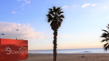 On the beach, 10 beach bars