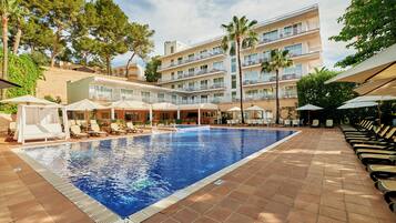 Outdoor pool, pool umbrellas, pool loungers