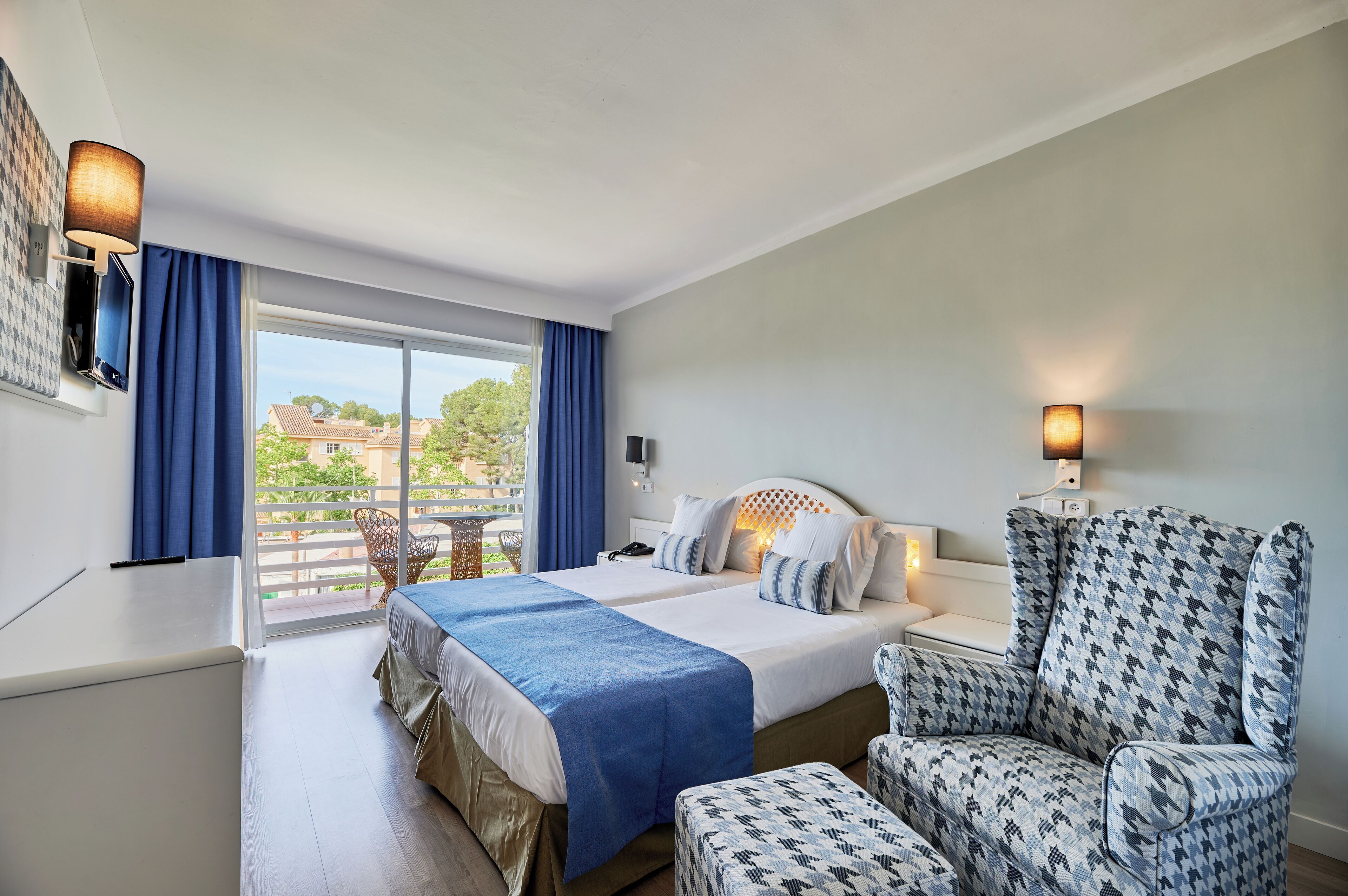 Photo - ROC Oberoy - Adults Only