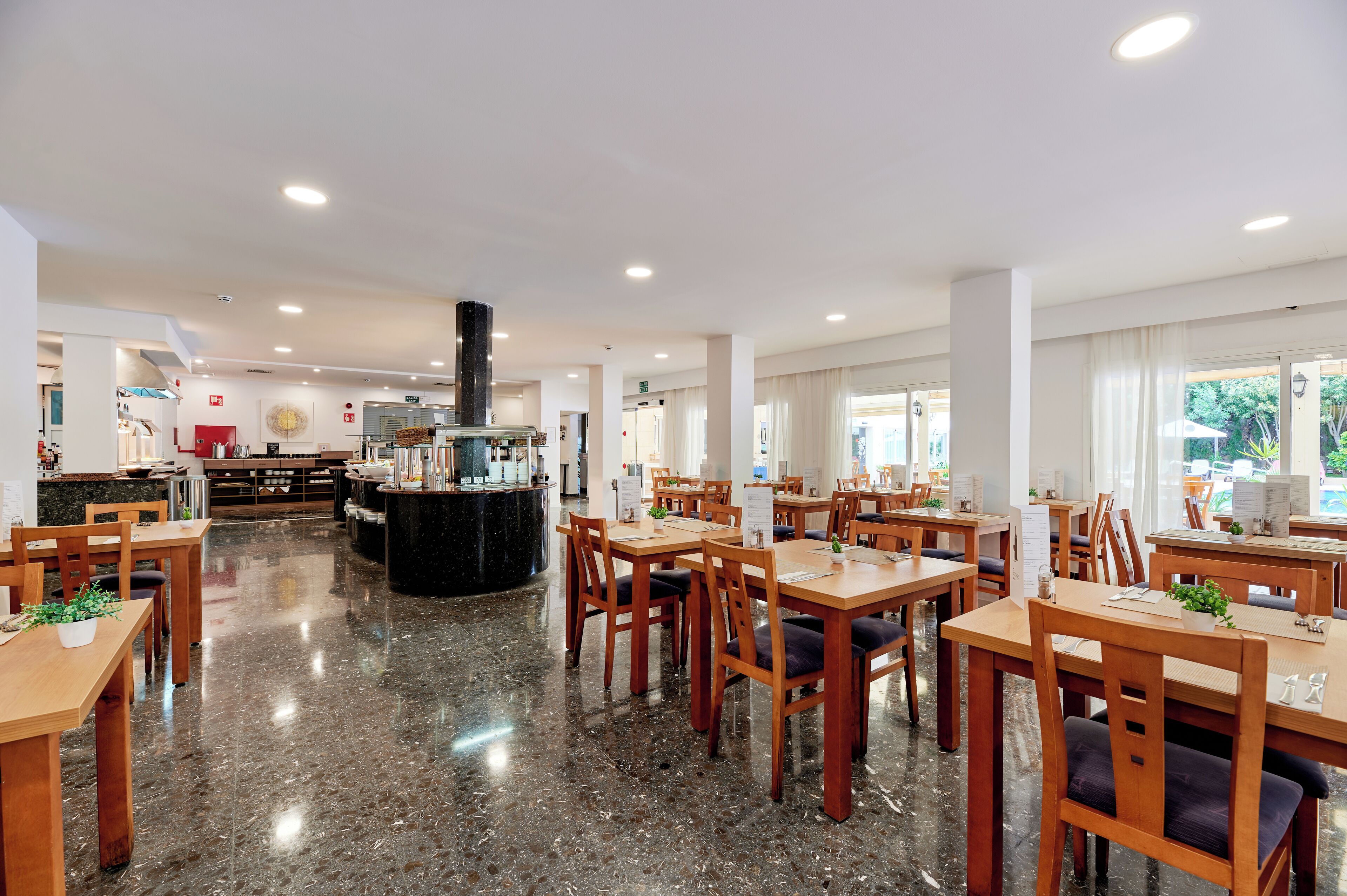 Photo - ROC Oberoy - Adults Only