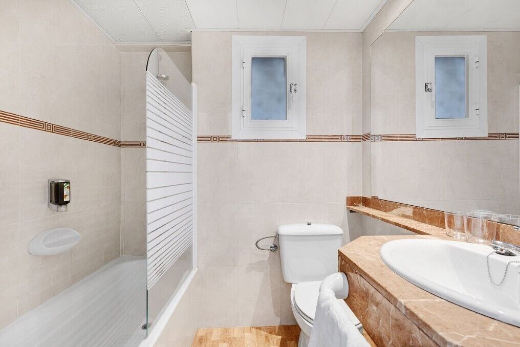 Photo - ROC Oberoy - Adults Only