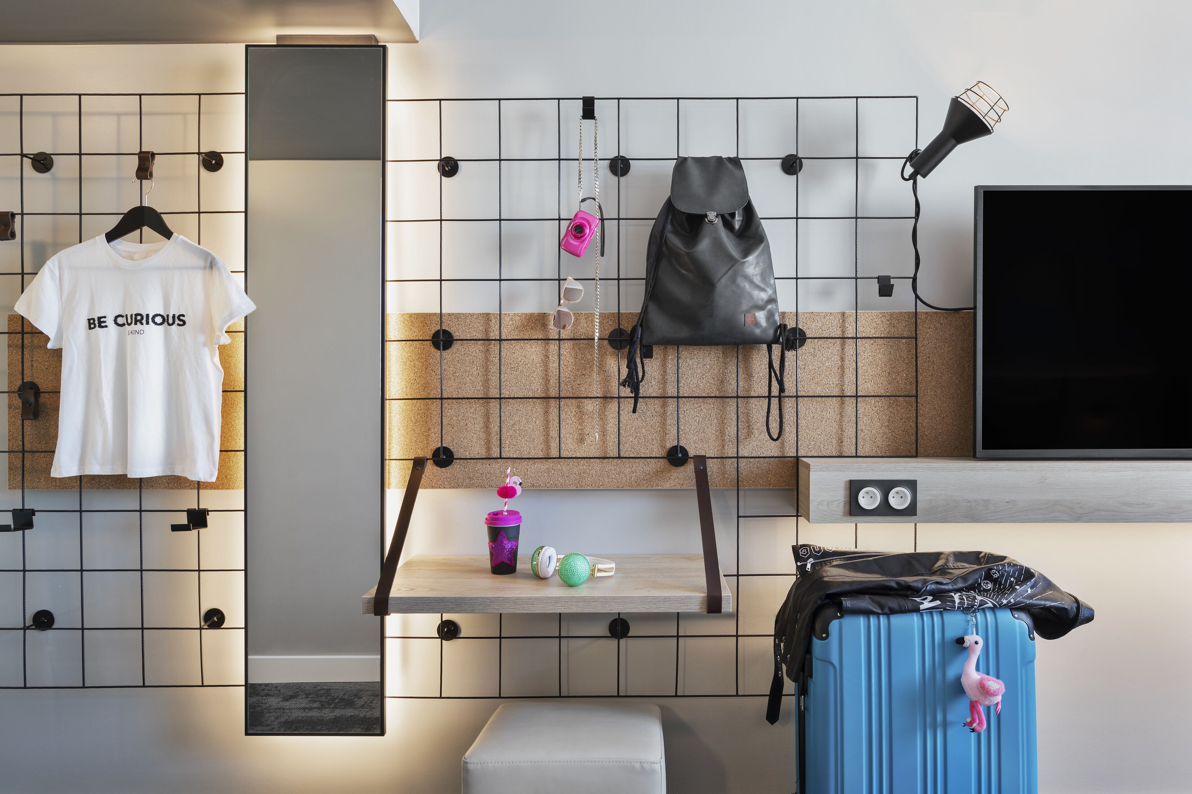 room, 2 single beds, non smoking | desk, blackout curtains, soundproofing, iron/ironing board