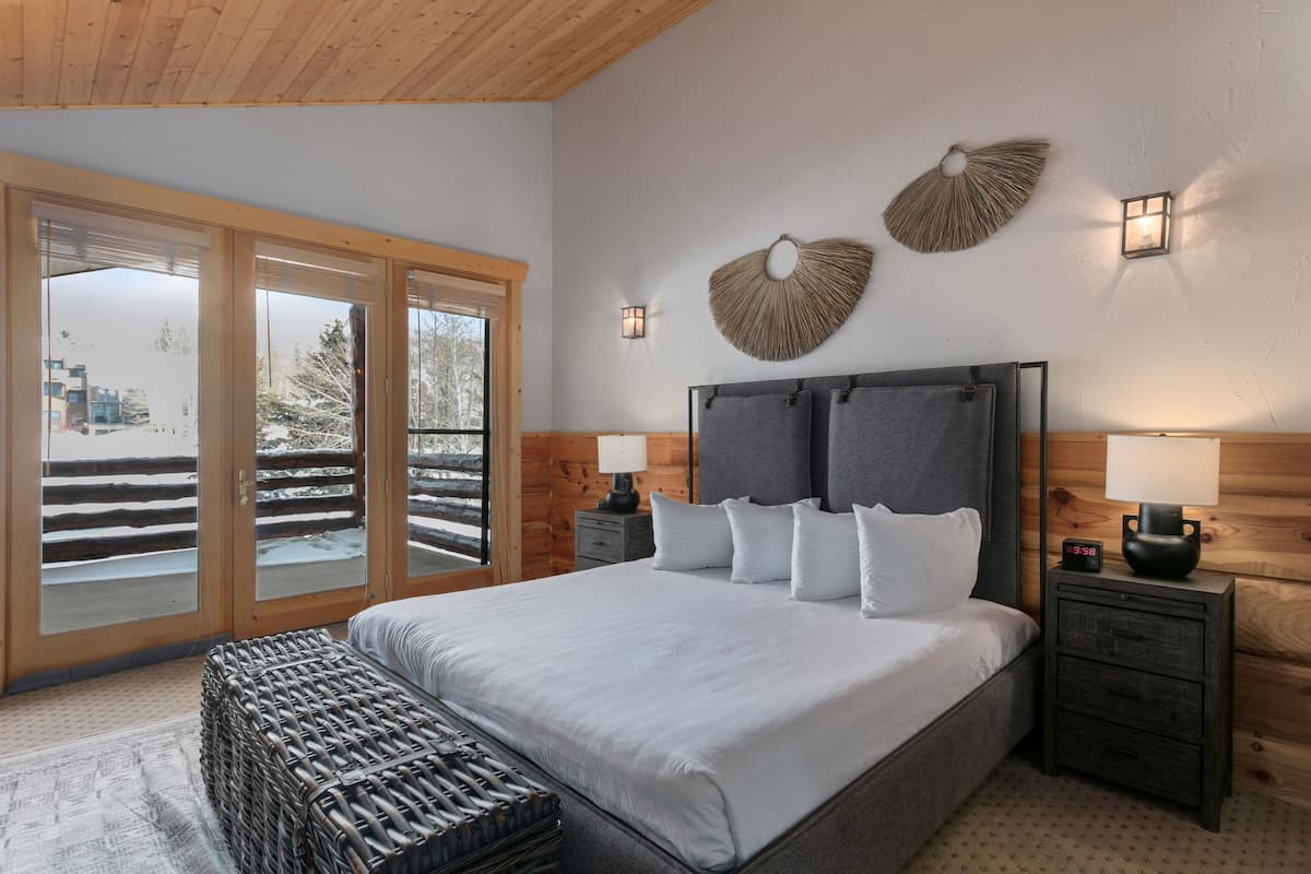 Bristlecone Condo at Deer Valley - 4 Bedroom - #502 | Wi-fi (inkludert), individuelt dekorert og individuelt innredet