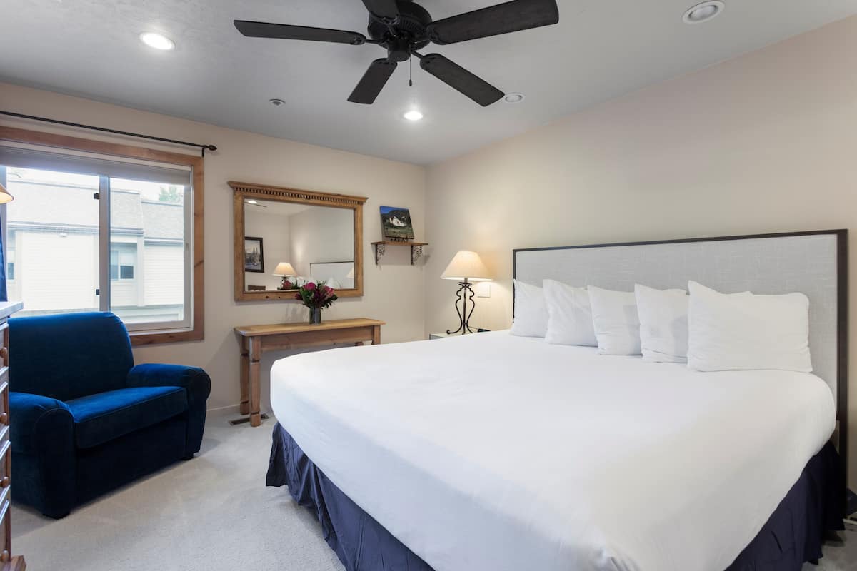 Queen Esther Condo at Deer Valley - 2 Bedroom - #2346 | Wi-fi (inkludert), individuelt dekorert og individuelt innredet