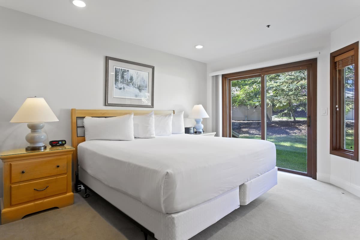 Lakeside Condo at Deer Valley - 2 Bedroom - #1733 | Wi-fi (inkludert), individuelt dekorert og individuelt innredet