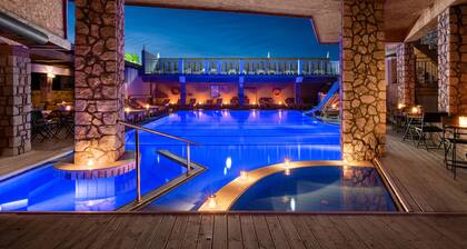 Marietta Hotel & Apartments