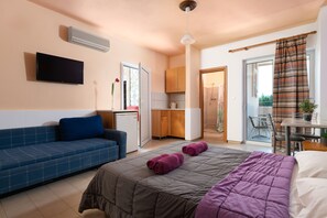 In-room safe, free cots/infant beds, WiFi