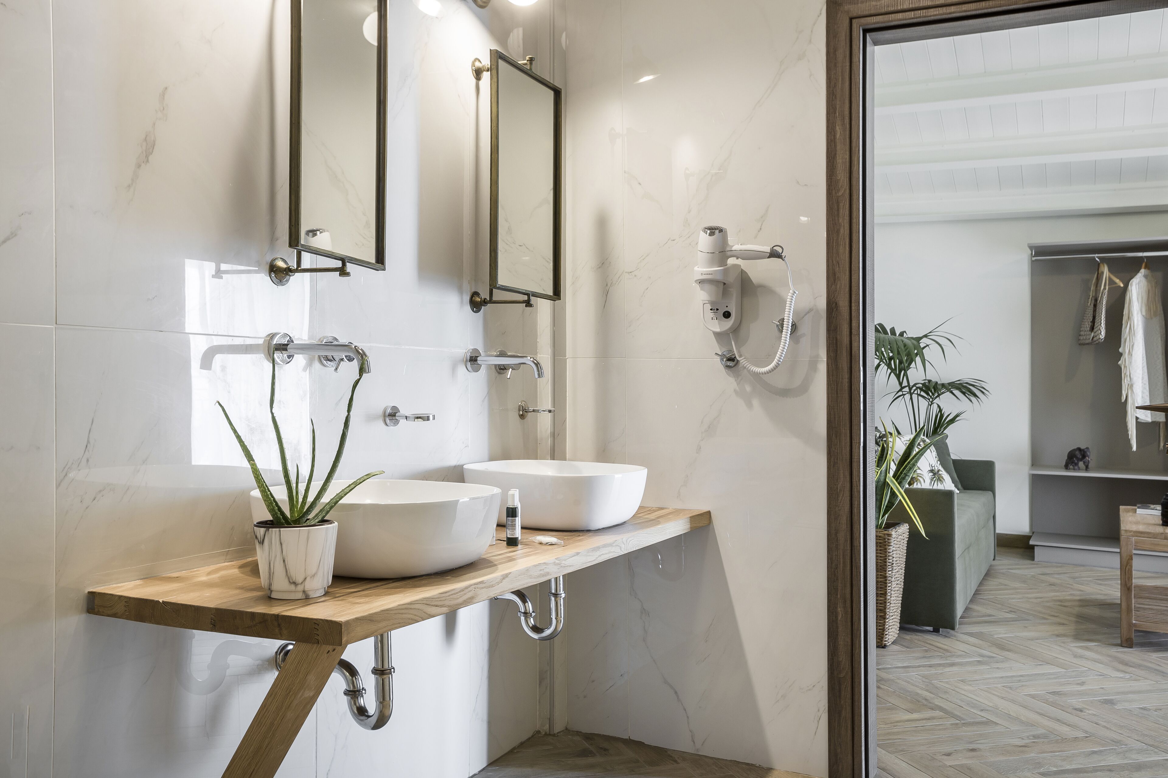 suite, sea view | bathroom | shower, hair dryer, bathrobes, slippers