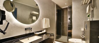 Amethyst Hotel