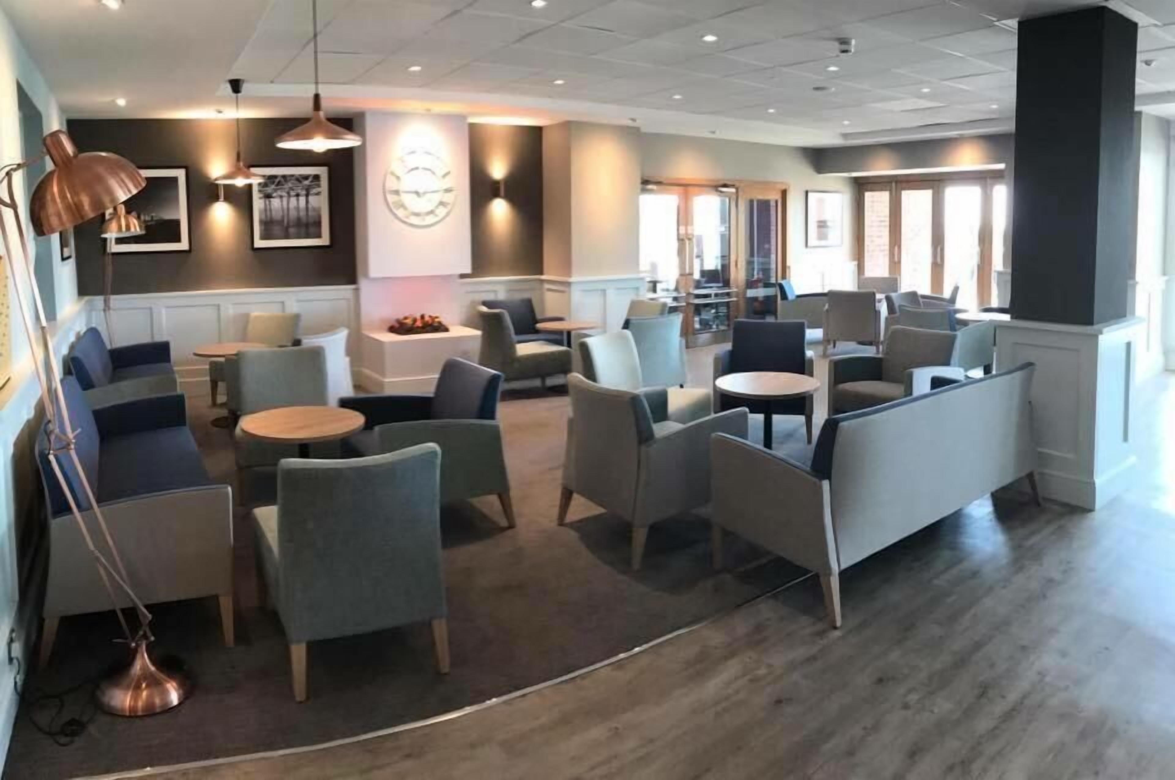 Photo - St Ives Hotel