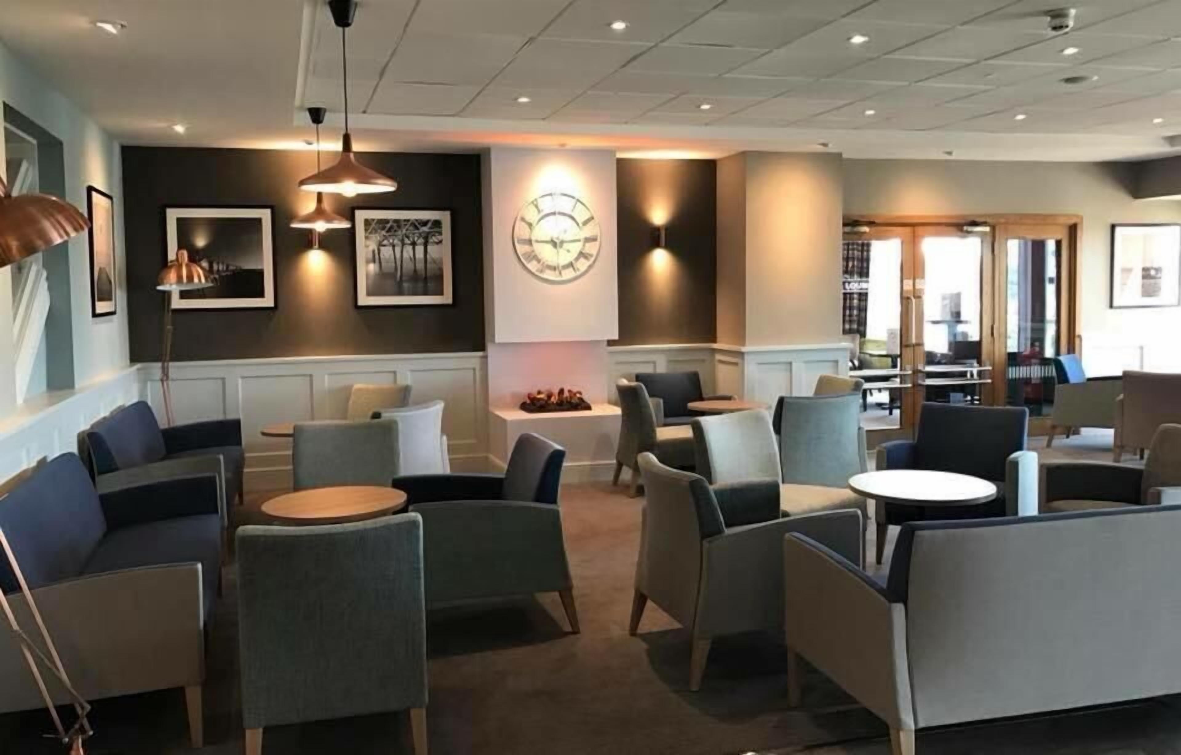 Photo - St Ives Hotel