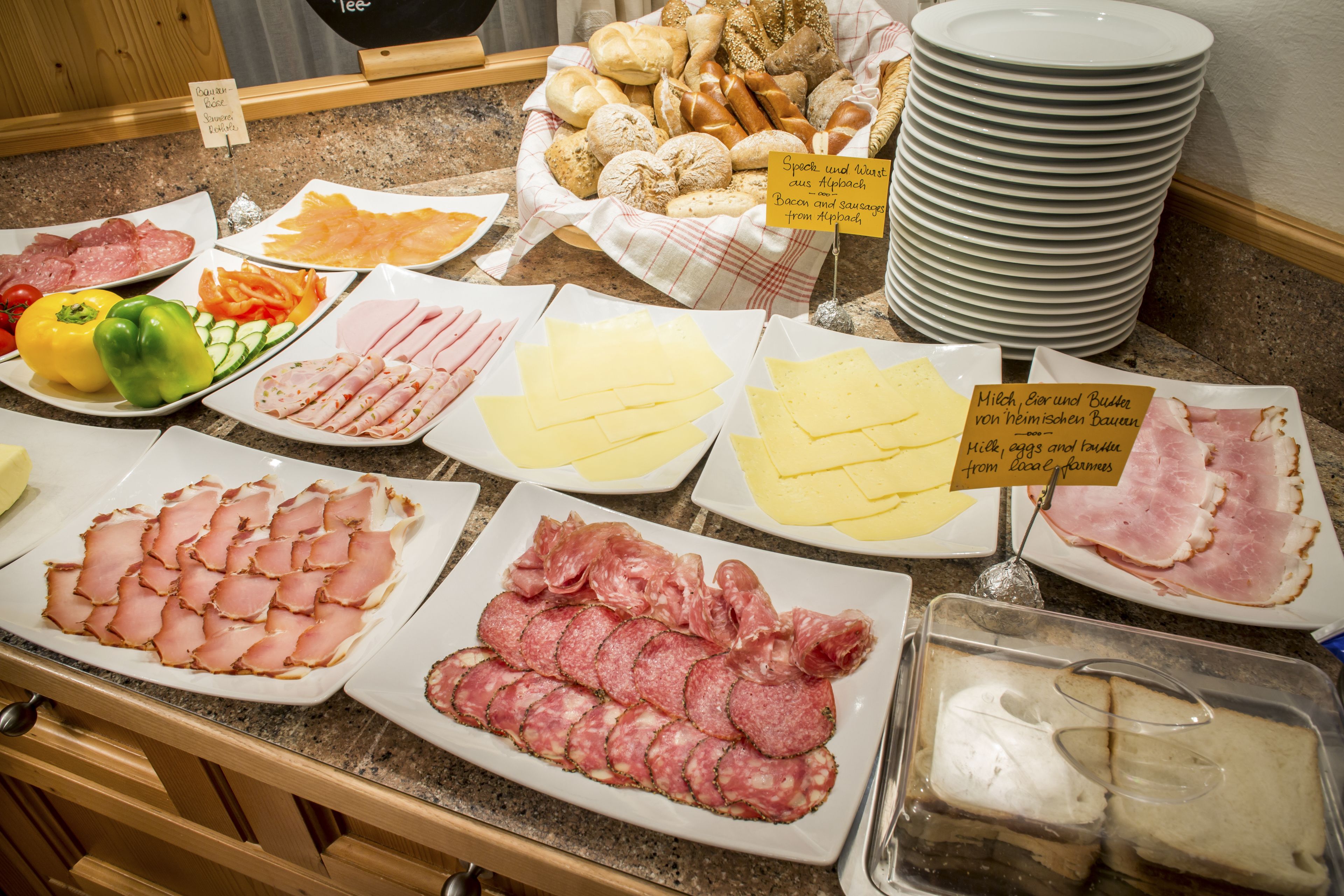 Ilmainen päivittäinen buffetaamiainen 