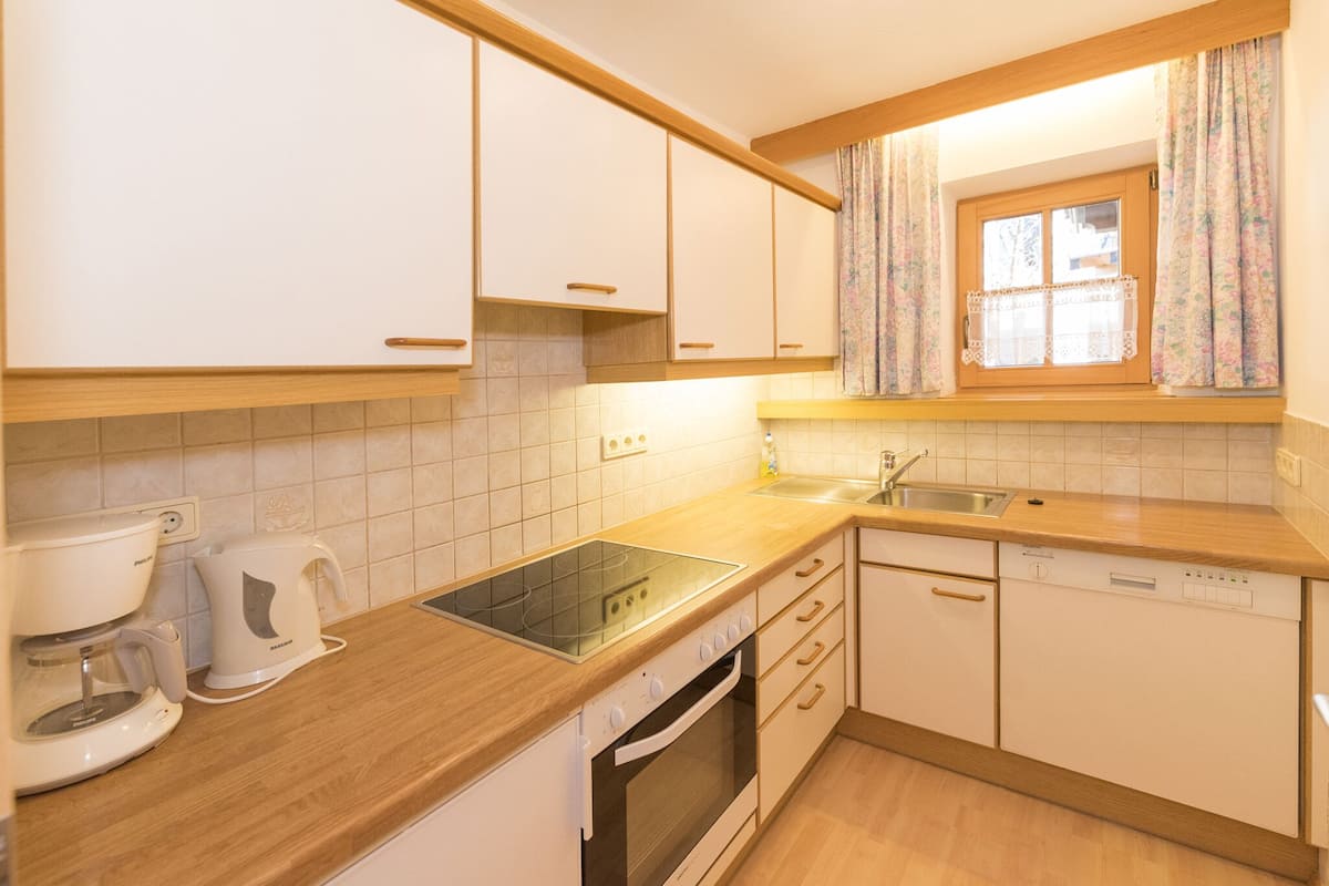 Estudio básico, 1 habitación | Cocina privada | Refrigerador