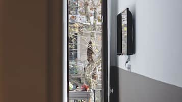 Habitación doble superior, vista a la ciudad | 1 habitación y ropa de cama de alta calidad